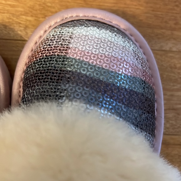 Ugg slipper - Picture 5 of 6